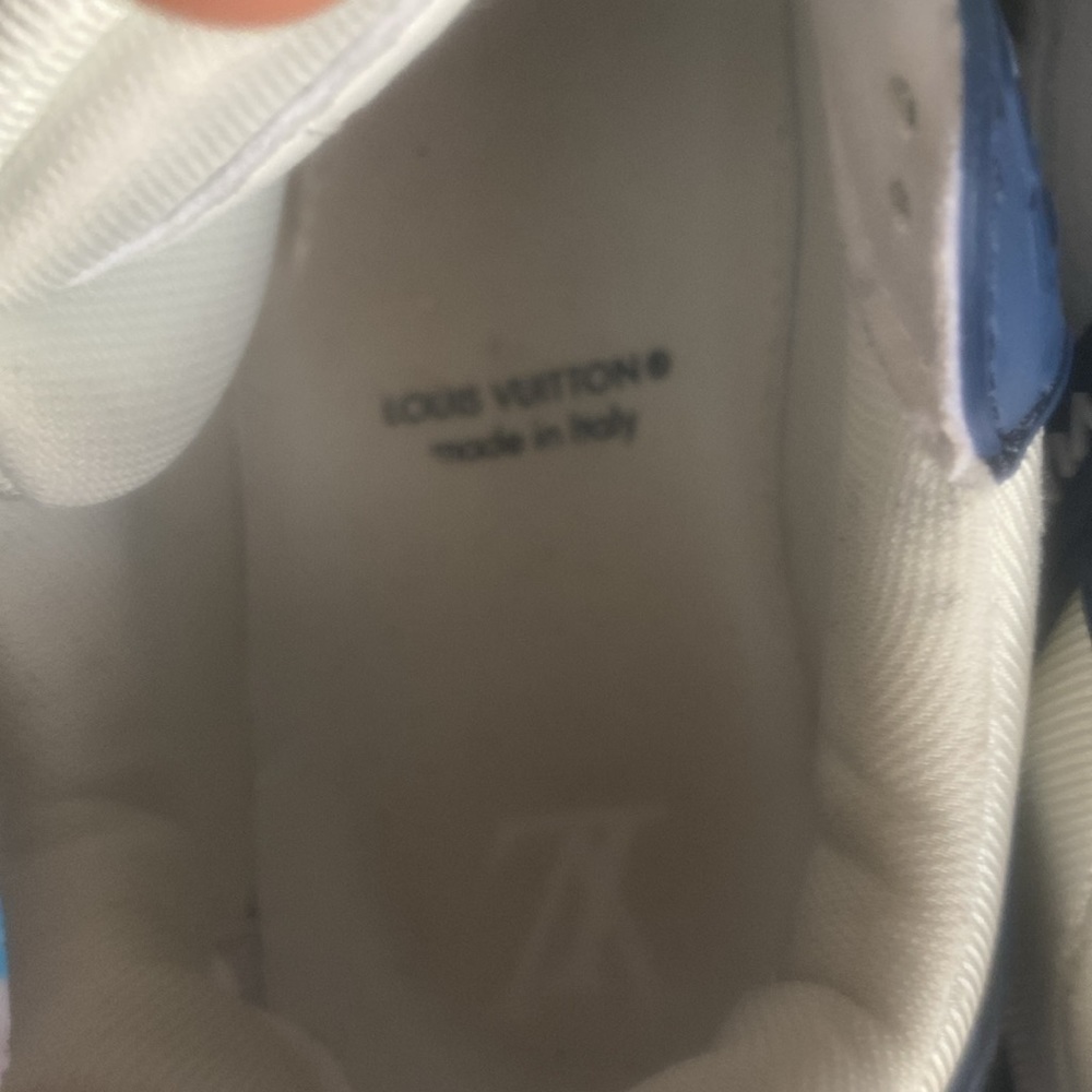 Louis Vuitton trainers - Picture 8 of 8